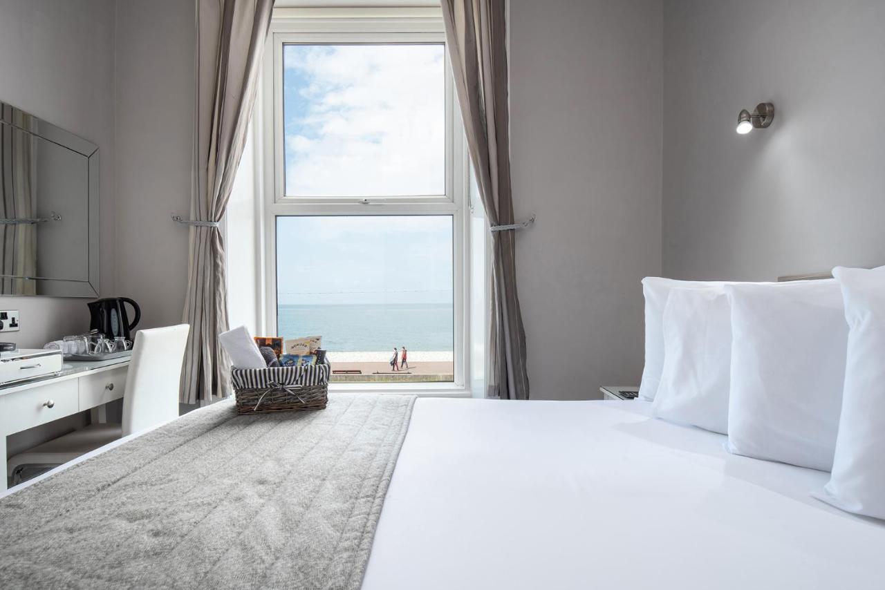 Pebble House Bed & Breakfast Ландъндо Екстериор снимка