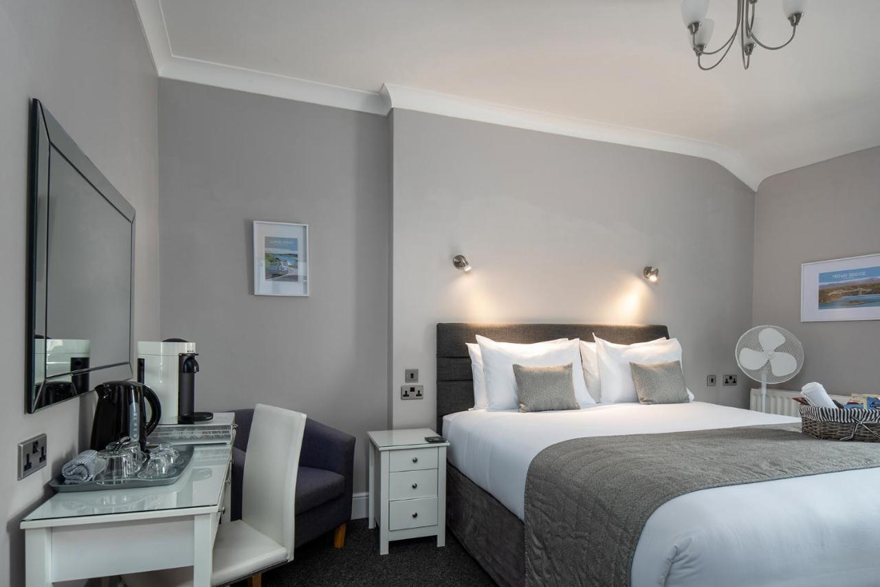 Pebble House Bed & Breakfast Ландъндо Екстериор снимка