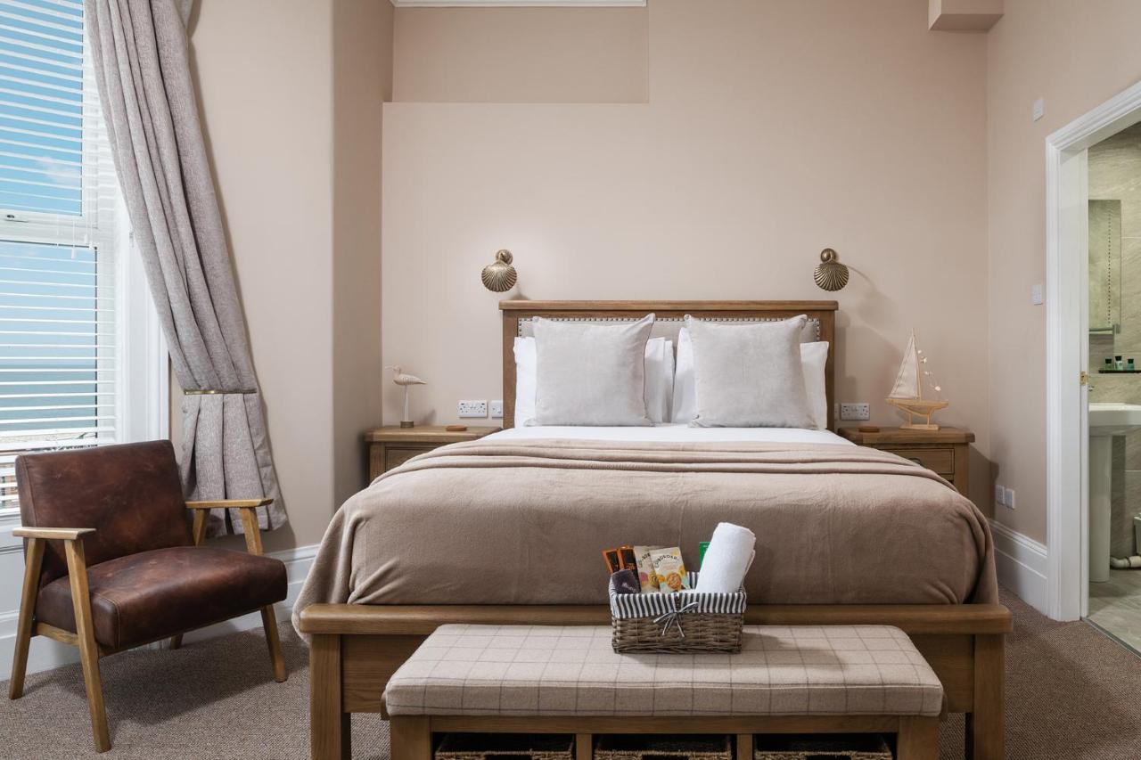 Pebble House Bed & Breakfast Ландъндо Екстериор снимка